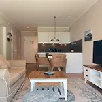 Baltischer Hof 19 *